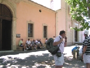 P&eacute;lerinage des p&egrave;res 2003 - Pause d&eacute;jeuner &agrave; Moug&egrave;res